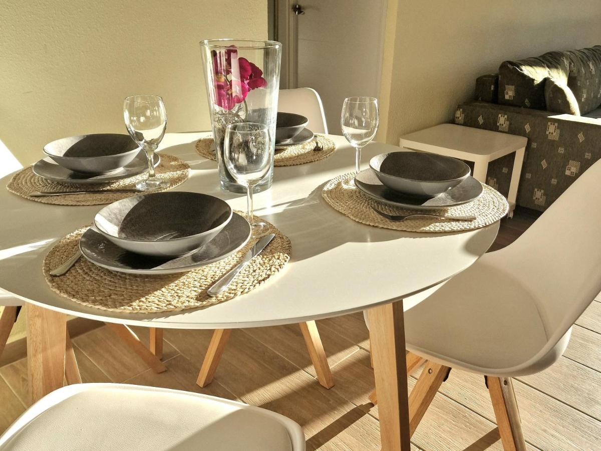 Cozy Apartment With Sea View Torrevieja Luaran gambar