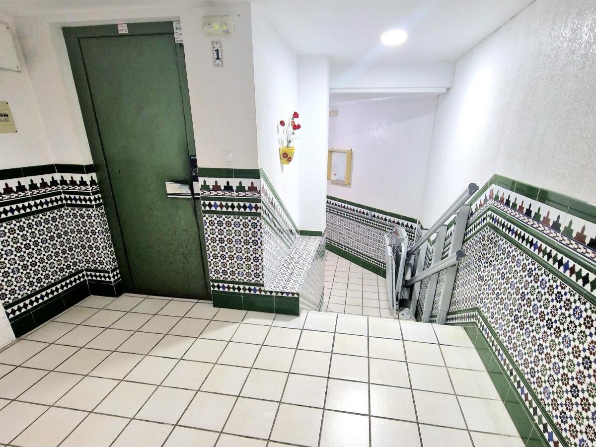 Cozy Apartment With Sea View Torrevieja Luaran gambar